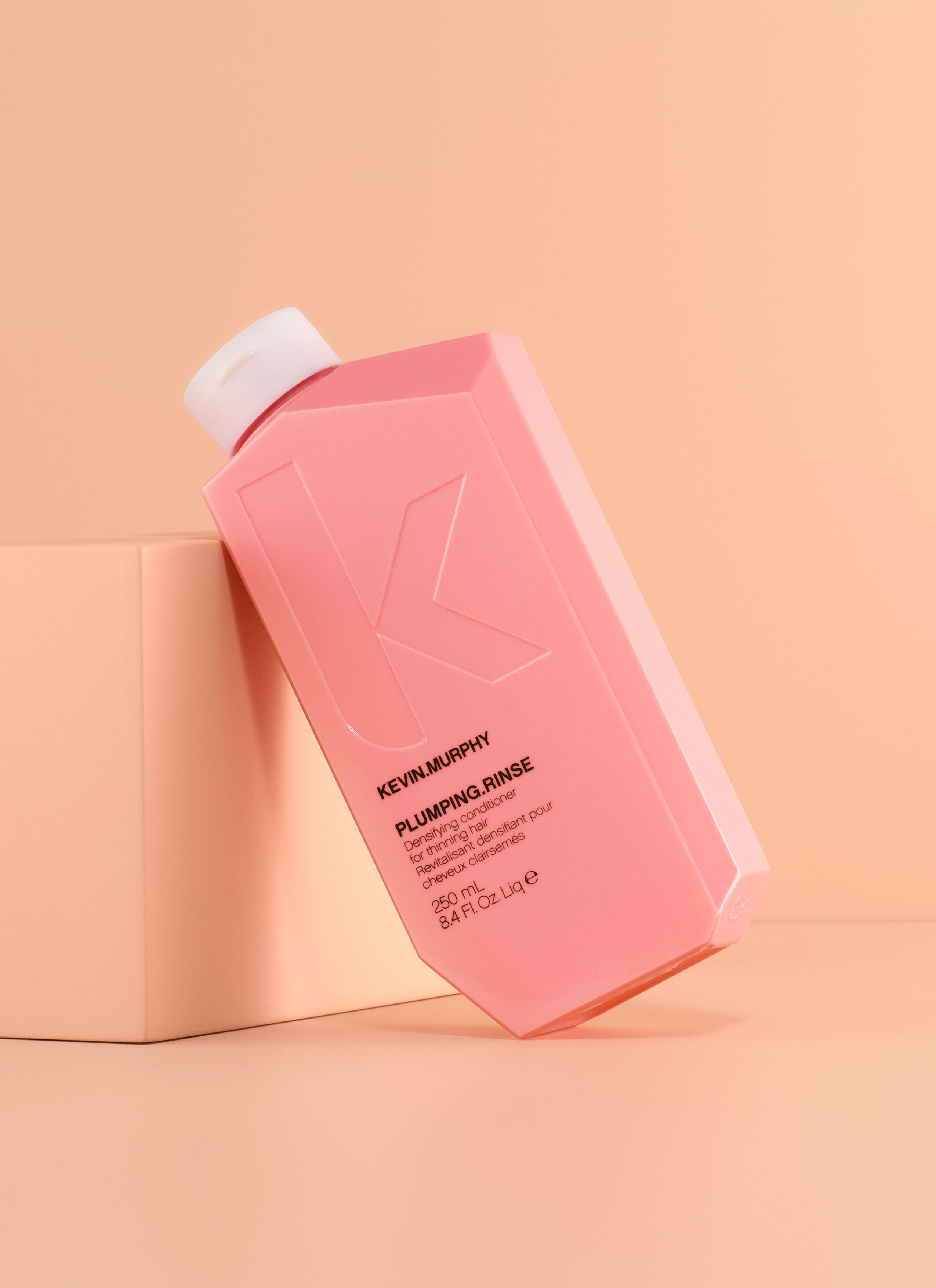 thumbnail interactive-video image 1 of Plump Up The Volume Plumping Conditioner – Lee Stafford UK 1 of 13