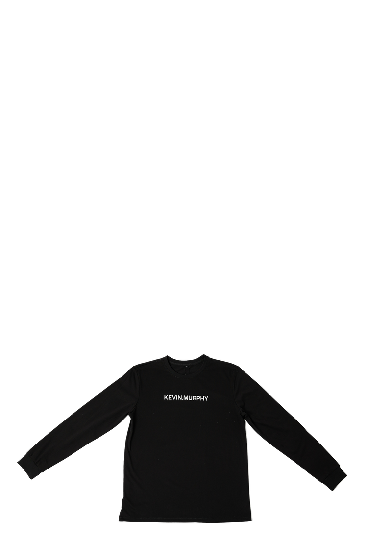 THE ESSENTIAL LONG-SLEEVE